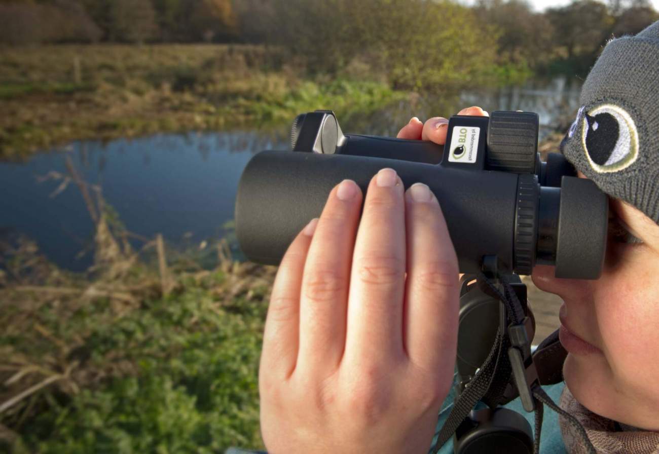 Student birding. Photograph by David Tipling